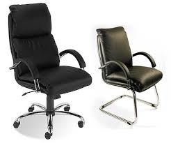 Black leather Nadir  Executive chair with Chrome base
