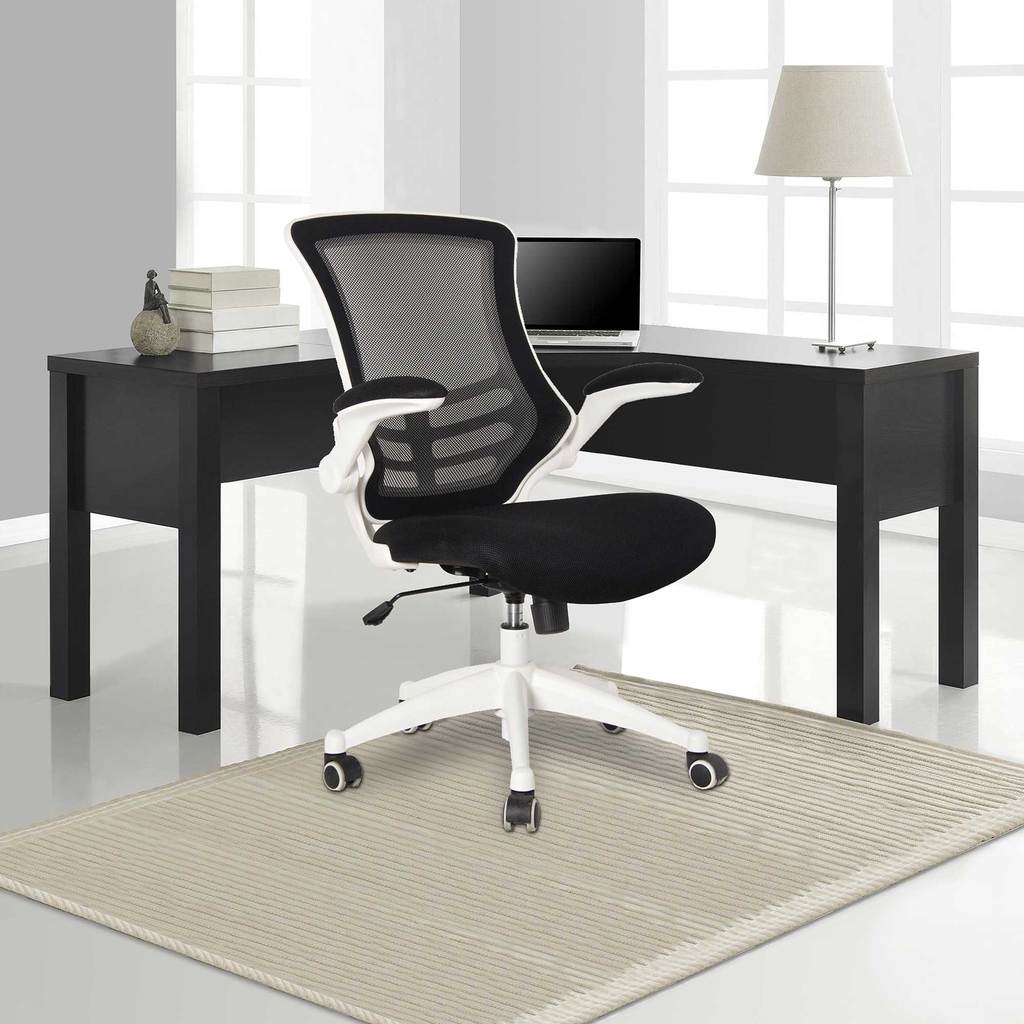 Designer mesh chair Black and White