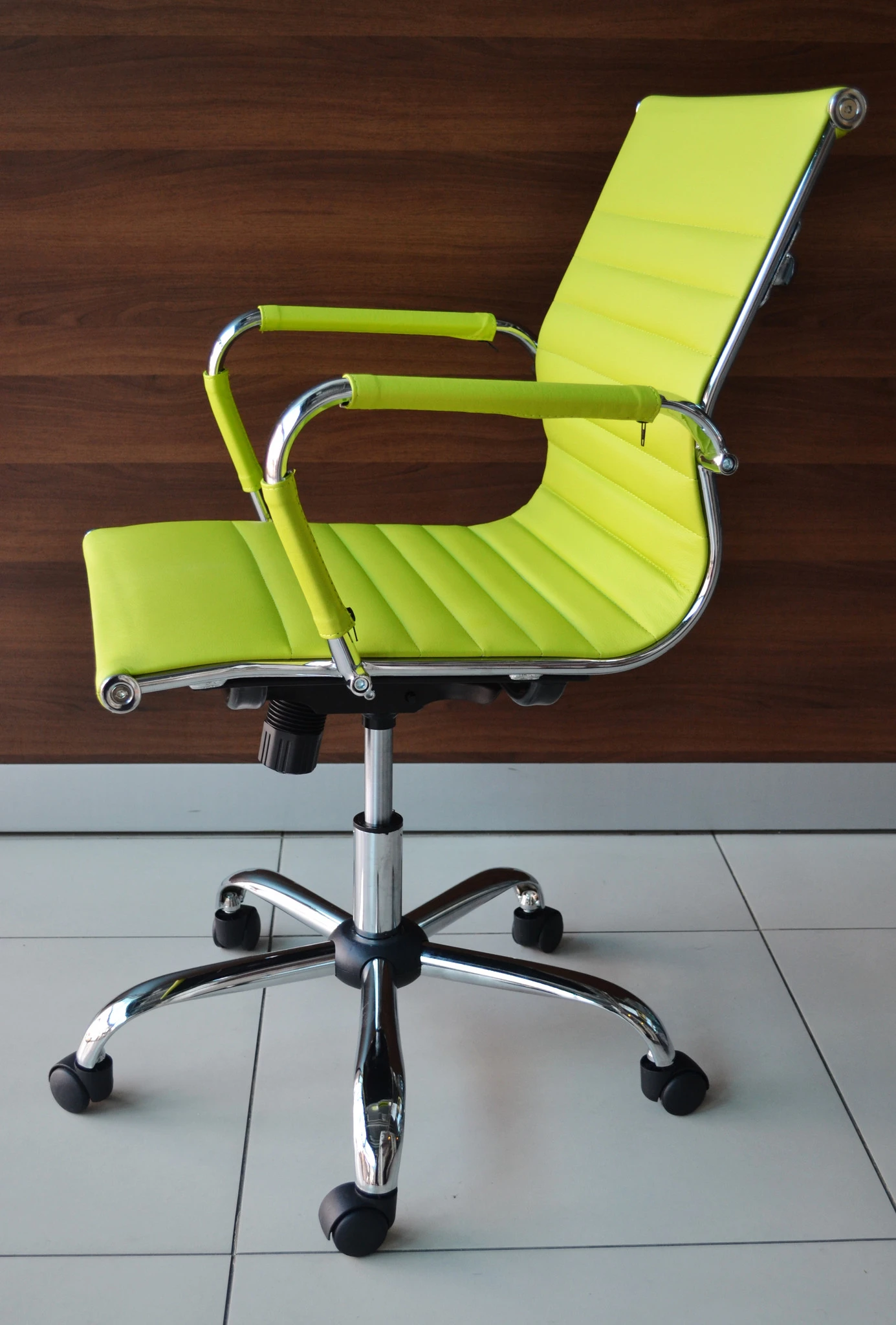 Home Office Designer Epsom luxury low  back ribbed office chair Lime Green