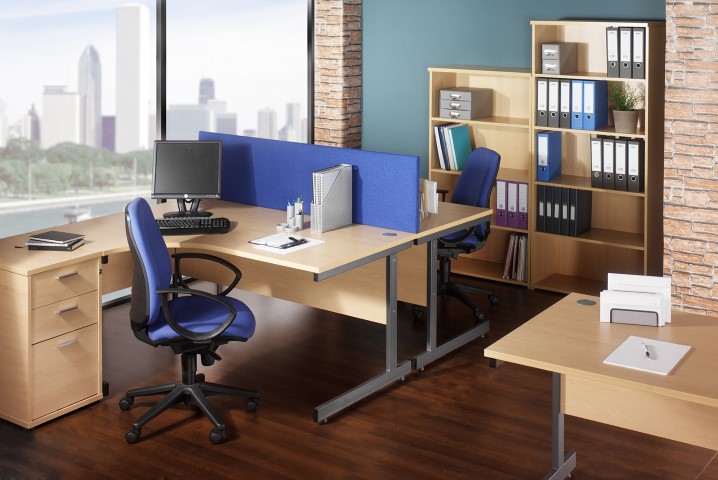 Contract 25 1600mm Straight Desk - Maple